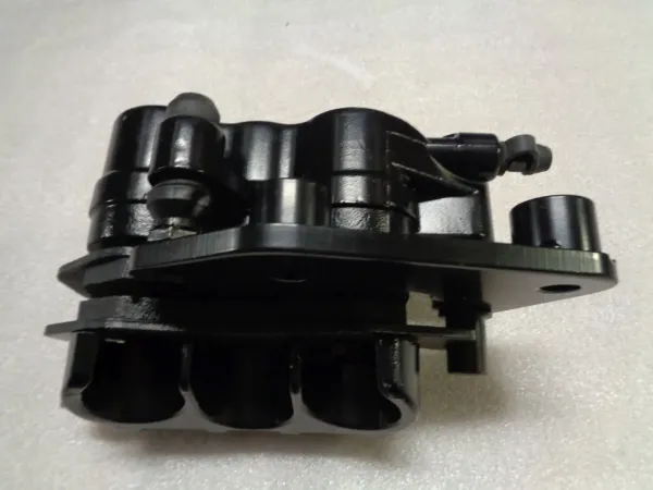 Bremssattel vorne schwarz BELLA R125