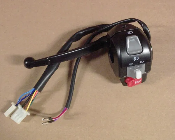 Schalteinheit Blinker Hupe Fernlicht links inkl. Bremsgriff hinten und Spiegelaufnahme C19 P19