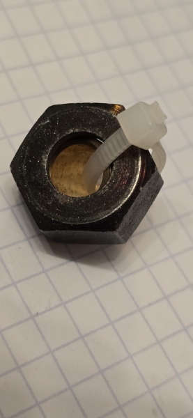 Spannmutter bef. Spiegel ZKW Armaturen